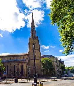 ’Shadow Dance’ – ny version framförd i Huddersfield, UK